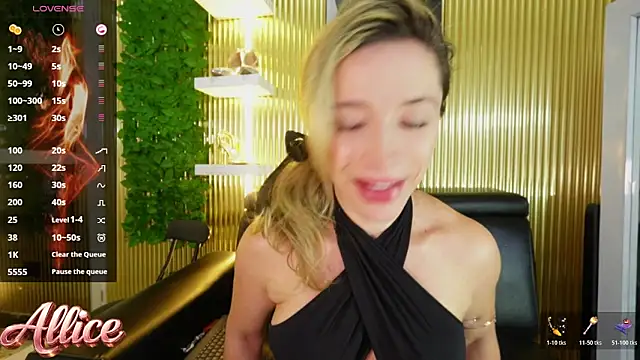 Snapshot of Allice_mommy chatting on February 17, 7:20 pm Allice mommy online show from February 17, 7:20 pm