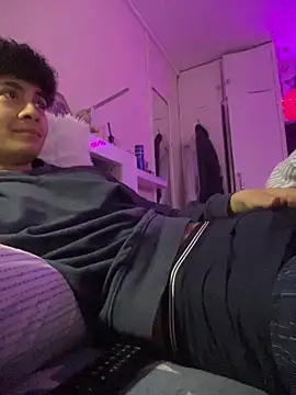 hungspanishtwink online show from January 10, 10:47 pm