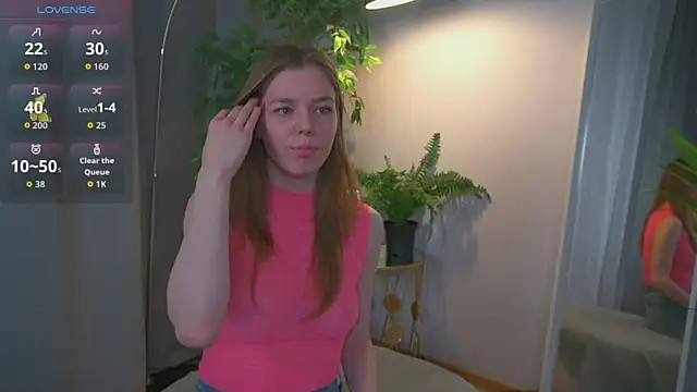 Snapshot of Tina_Tayllor_ chatting on December 5, 2:25 pm Tina Tayllor online show from December 5, 2:25 pm