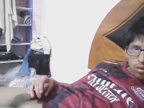 pussy4202 online show from May 13, 2:03 pm