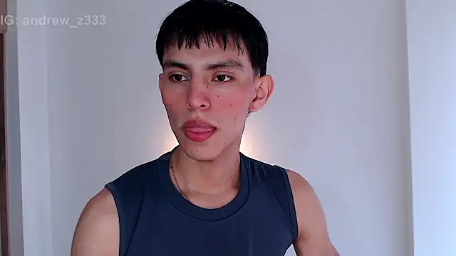 Snapshot of andrew_courtzz chatting on January 7, 9:17 pm andrew courtzz online show from January 7, 9:17 pm