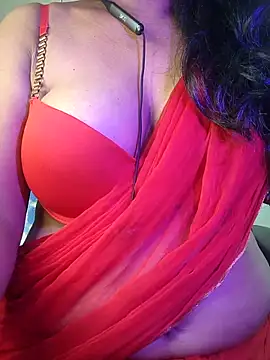 Snapshot of Preeti345 chatting on June 17, 2:03 am Preeti345 online show from June 17, 2:03 am