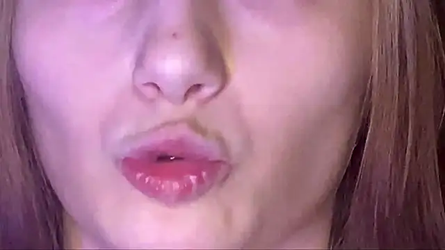 Cleonoth2o online show from March 12, 6:14 pm