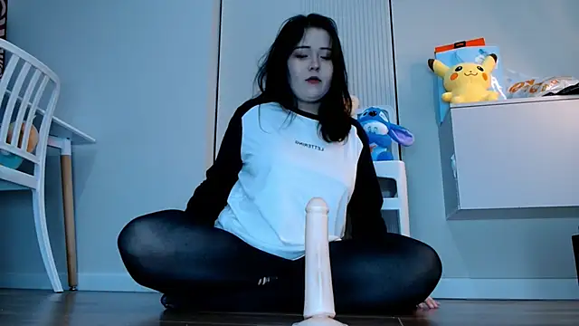 minji snow online show from April 10, 4:12 pm