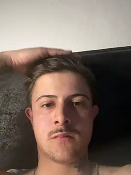 Snapshot of Jason_offizell chatting on May 6, 9:53 pm Jason offizell online show from May 6, 9:53 pm