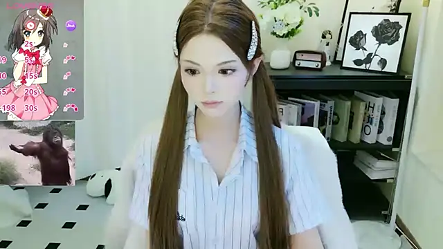 Snapshot of KeKe966 chatting on February 27, 9:42 am KeKe966 online show from February 27, 9:42 am