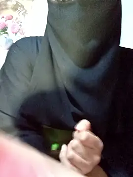 Snapshot of -Batta- chatting on January 12, 4:01 pm -Batta- online show from January 12, 4:01 pm