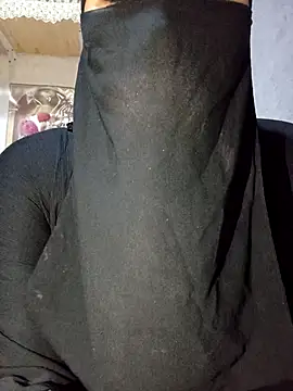 Snapshot of -Batta- chatting on February 2, 2:49 pm -Batta- online show from February 2, 2:49 pm