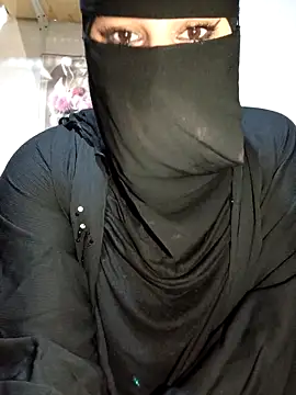 Snapshot of -Batta- chatting on February 7, 3:05 pm -Batta- online show from February 7, 3:05 pm