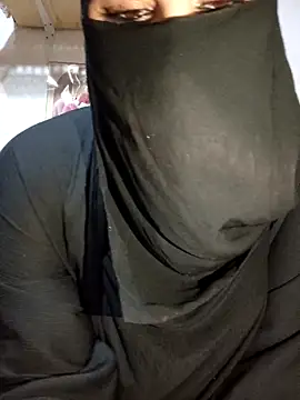 Snapshot of -Batta- chatting on February 11, 2:55 pm -Batta- online show from February 11, 2:55 pm