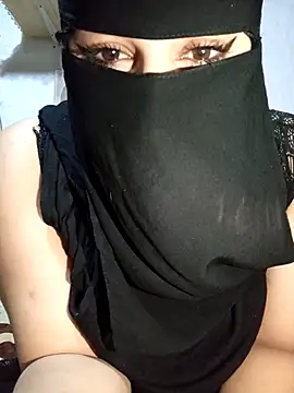 Snapshot of -Batta- chatting on February 25, 9:02 pm -Batta- online show from February 25, 9:02 pm