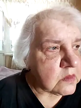 HapinessLovee online show from April 8, 12:38 pm