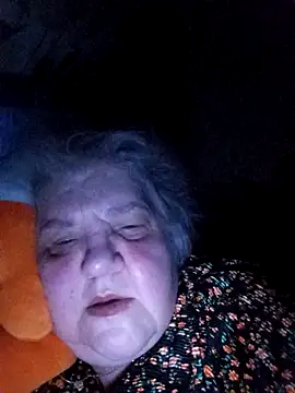 HapinessLovee online show from April 9, 2:00 am