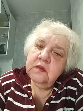 HapinessLovee online show from April 12, 5:45 am