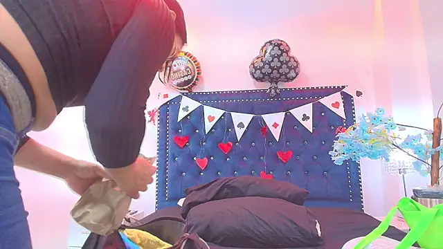 Velora nigth online show from February 18, 12:01 pm