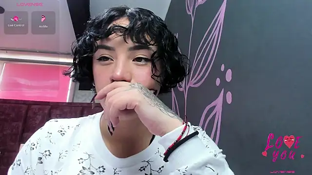 Kiara Fox   online show from February 18, 7:54 pm