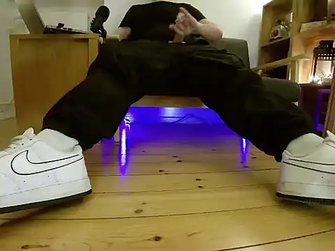 Snapshot of jonas_camboy chatting on December 16, 5:40 pm jonas camboy online show from December 16, 5:40 pm