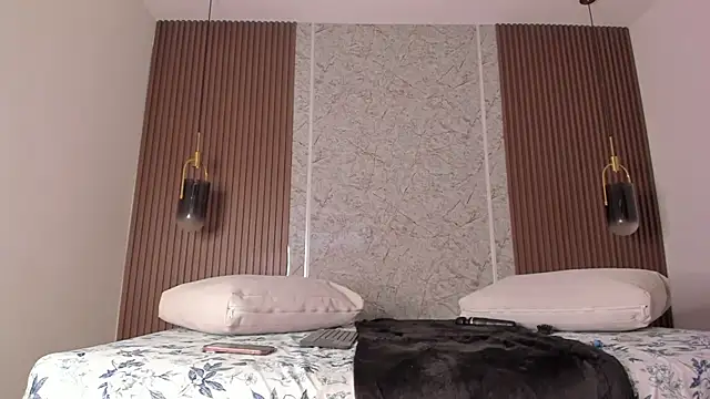 maye wells  online show from February 19, 7:21 pm