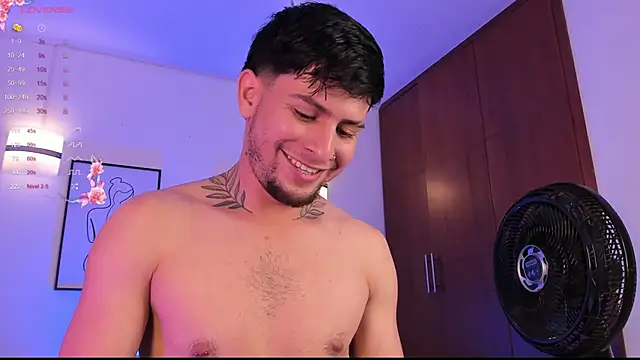 Snapshot of vaalentiino chatting on February 14, 3:36 am vaalentiino online show from February 14, 3:36 am