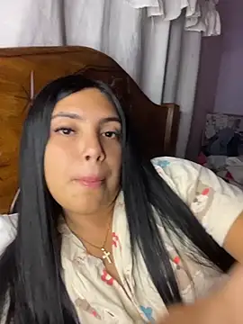 Snapshot of _Laurentt_ chatting on June 10, 1:39 am Laurentt online show from June 10, 1:39 am