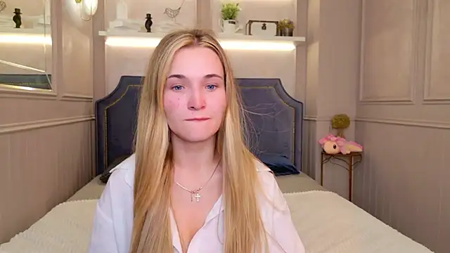 Lina Sinerz online show from July 10, 4:20 pm