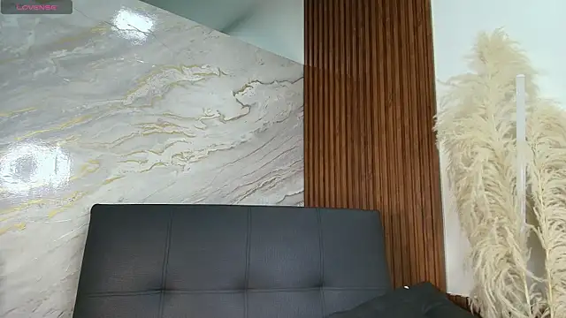 Emma Smith 001 online show from March 27, 8:30 pm