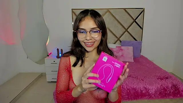 litle slut online show from January 14, 4:29 am