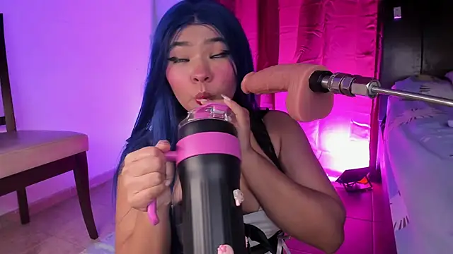 Snapshot of MarilinMorgan chatting on December 18, 5:13 am MarilinMorgan online show from December 18, 5:13 am