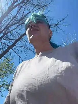 rosiebuddy online show from March 28, 5:23 pm