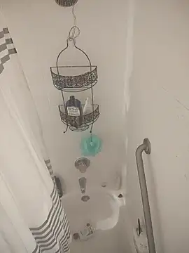 SpiderRose online show from January 9, 7:26 pm