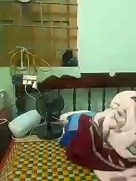 Snapshot of Baby-sexysuger2025 chatting on December 5, 2:47 pm Baby-sexysuger2025 online show from December 5, 2:47 pm