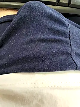 Snapshot of martindrake chatting on December 5, 11:08 am martindrake online show from December 5, 11:08 am