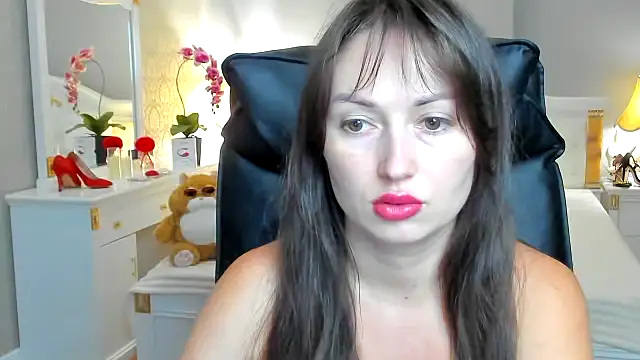 Snapshot of RosiAlina chatting on July 8, 6:40 am RosiAlina online show from July 8, 6:40 am
