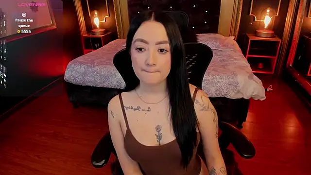 Snapshot of Sabrina_Cutte chatting on May 26, 3:35 am Sabrina Cutte online show from May 26, 3:35 am