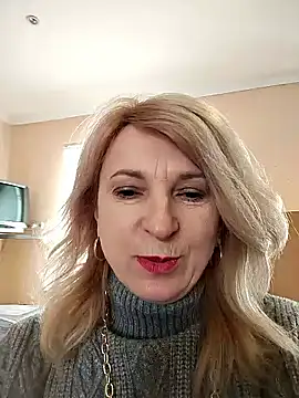 Snapshot of AhlyssaLove1155 chatting on February 3, 9:58 am AhlyssaLove1155 online show from February 3, 9:58 am