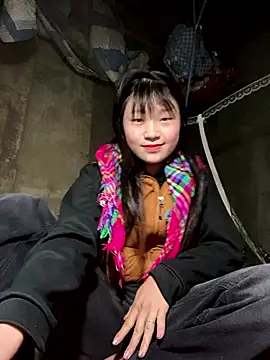 hinata-xx online show from January 7, 9:45 am