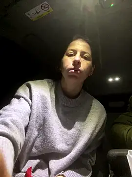 coupledeea online show from January 18, 6:34 pm