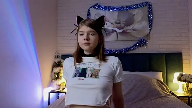 Snapshot of Lolly_Dollly chatting on December 22, 11:18 am Lolly Dollly online show from December 22, 11:18 am