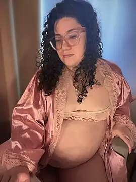 VanesssaMilf  online show from December 19, 3:52 pm