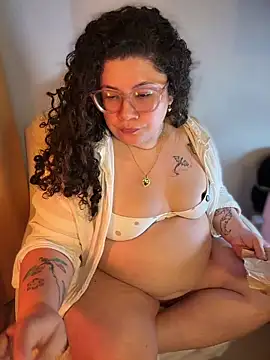 VanesssaMilf  online show from June 16, 2:03 am