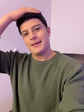 Goldenknight33 online show from February 4, 4:02 pm