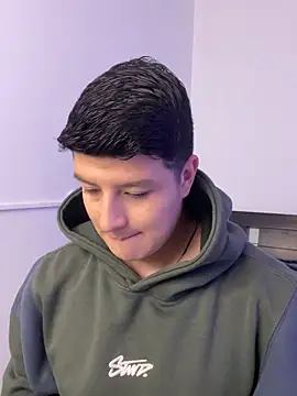 Goldenknight33 online show from March 3, 1:06 pm