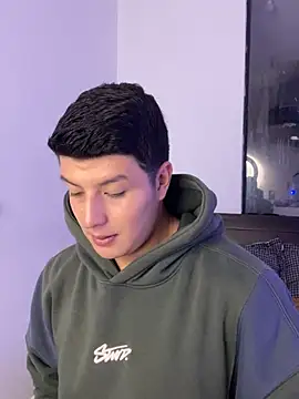 Goldenknight33 online show from March 30, 12:39 pm