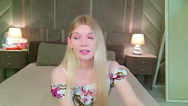 Vivien Hans online show from April 4, 4:15 pm