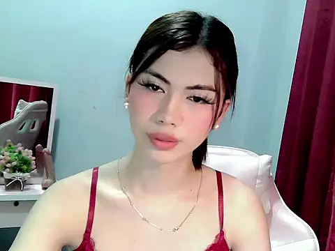 Ur hottestdella online show from February 6, 4:17 am