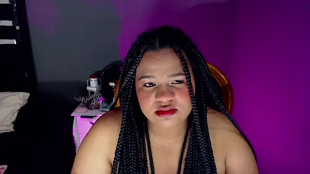 Snapshot of IsaSalvatore chatting on December 22, 2:30 am IsaSalvatore online show from December 22, 2:30 am