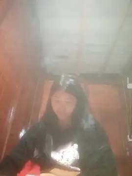 Snapshot of Amiluli chatting on December 18, 12:55 pm Amiluli online show from December 18, 12:55 pm