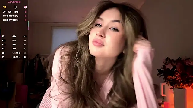 Snapshot of KiraBodrick chatting on February 22, 3:10 pm KiraBodrick online show from February 22, 3:10 pm