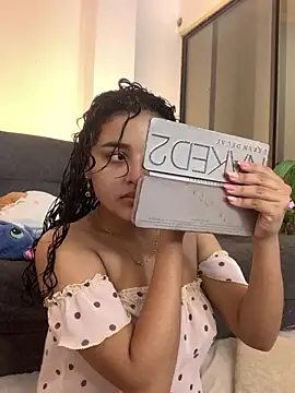 ladulcemary  online show from February 3, 8:03 pm