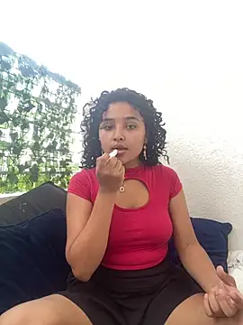 ladulcemary  online show from March 29, 7:25 pm